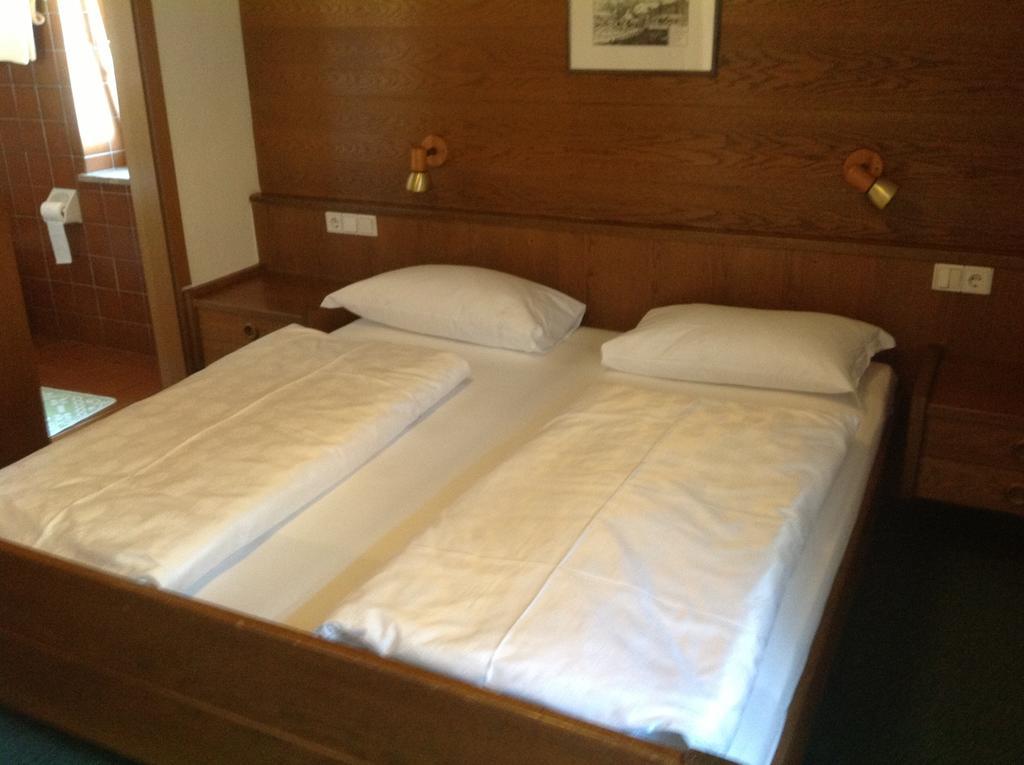 Garni Pineta Hotel San Martino in Badia Room photo