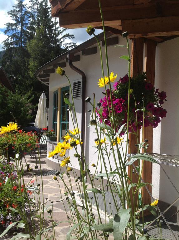 Garni Pineta Hotel San Martino in Badia Exterior photo
